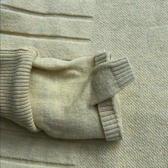 Lululemon | Lightning Bold 1/2 Zip in Heathered Soleil / Vapor Yellow Sz Small - Picture 12 of 15